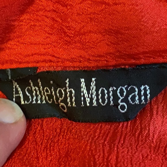 I Ashleigh Morgan size 12 red longsleeve shirt - Picture 14 of 15